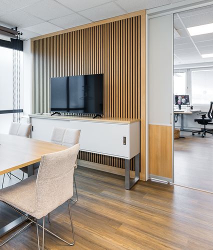 P.MAX Büro.