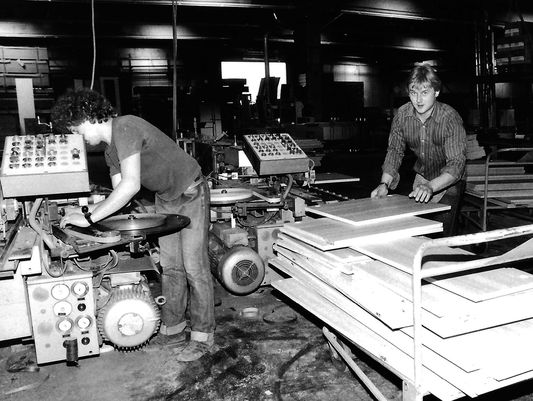 P.MAX Möbelproduktion in den 1970er Jahren.