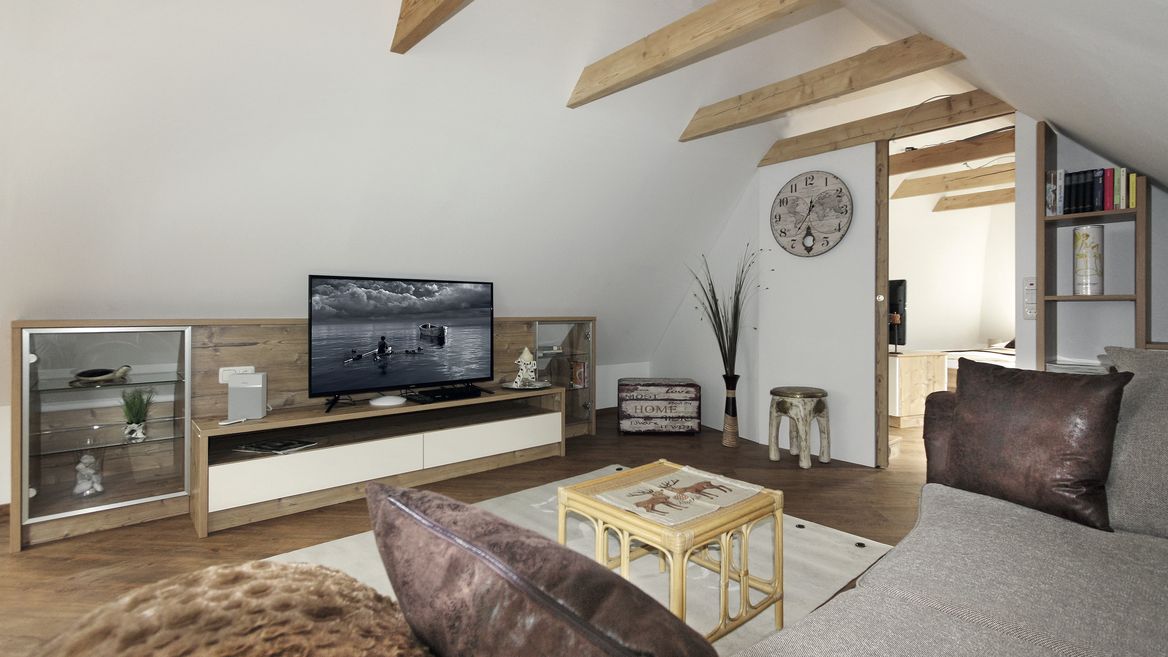 Wohnzimmer im Dachgeschoss.