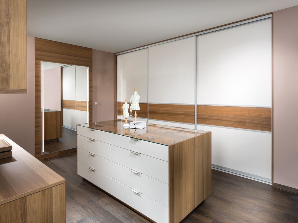 Schiebetürschrank