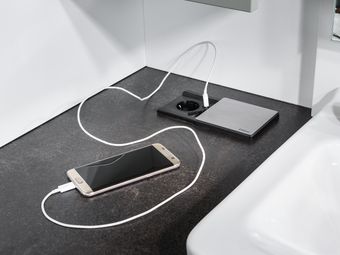 Steckdose mit USB-Anschluss